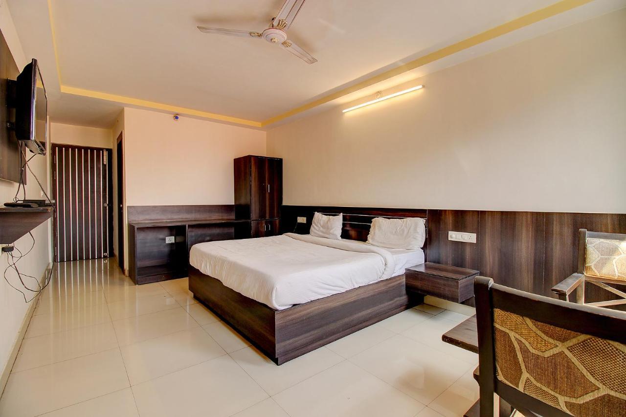 Fabhotel Ps Grand Lucknow Eksteriør bilde