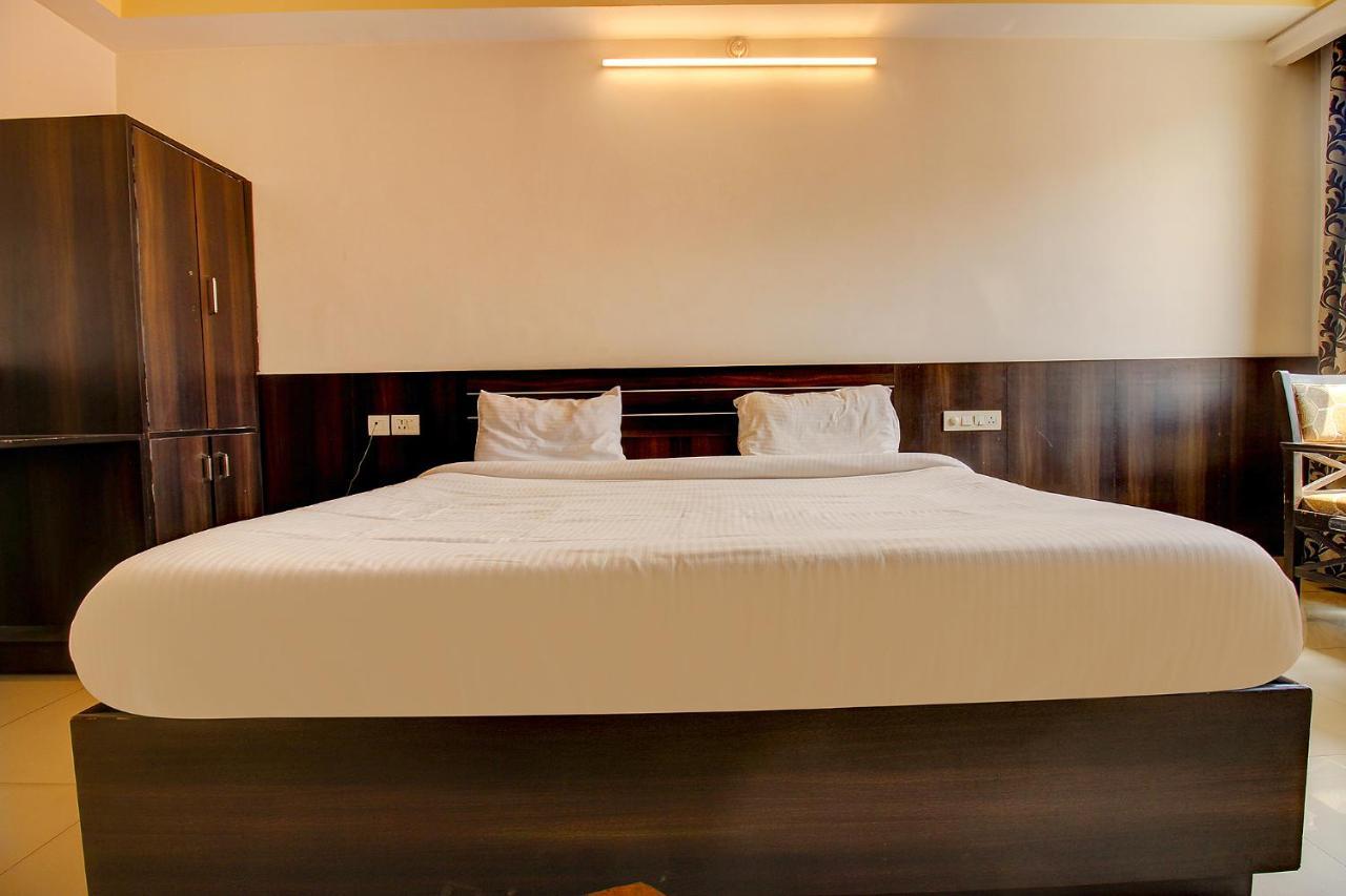 Fabhotel Ps Grand Lucknow Eksteriør bilde
